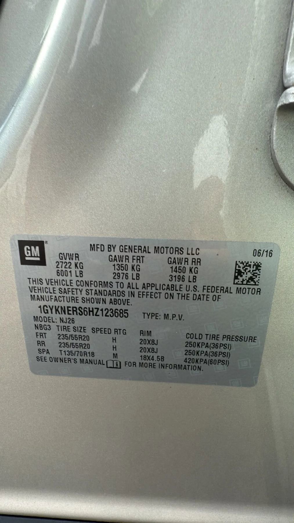 Used 2017 Cadillac XT5 Premium Luxury w/ LPO, Wheel Lock Package image 34