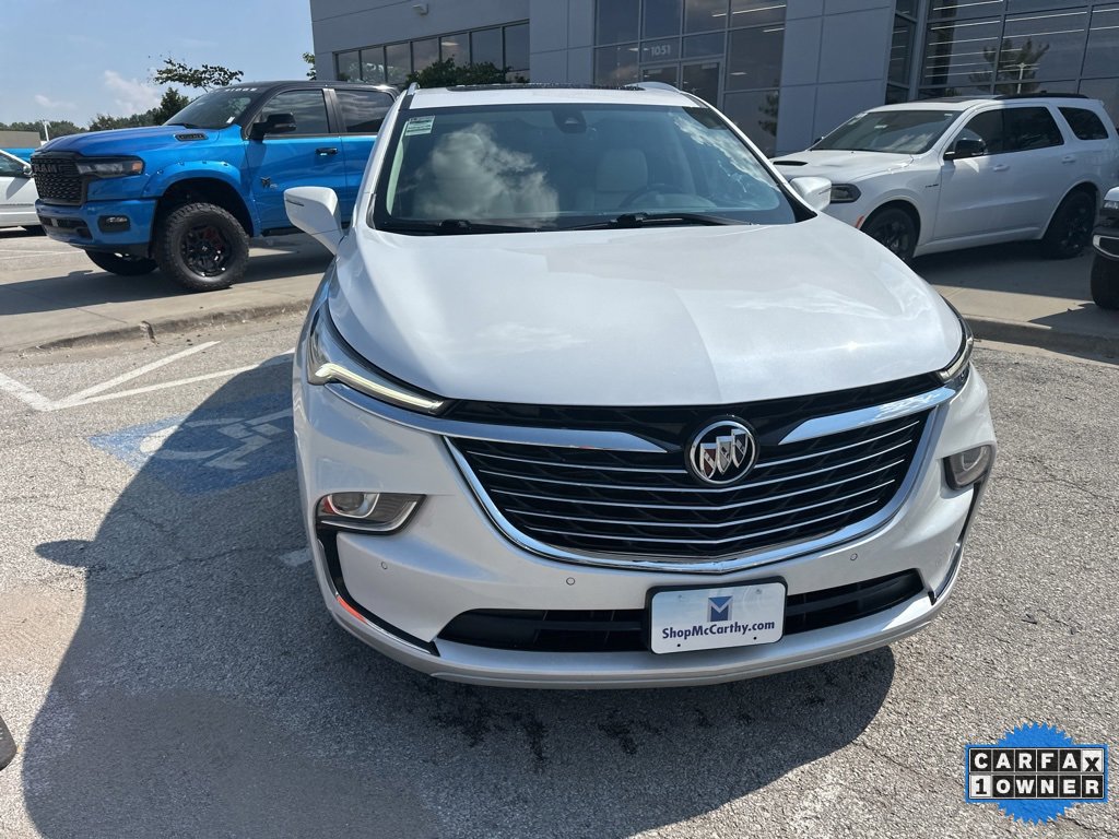 Used 2024 Buick Enclave Essence w/ Experience Buick Package image 9