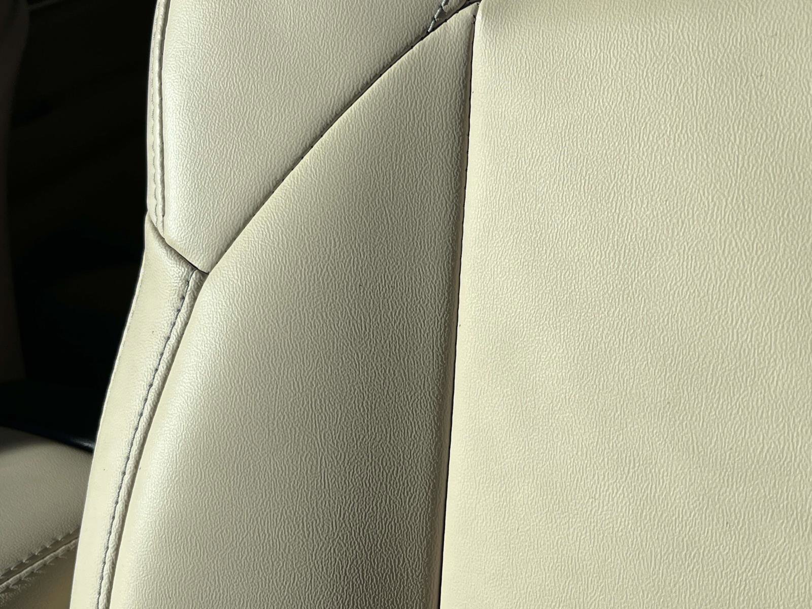 Used 2025 Jeep Grand Cherokee Limited image 17