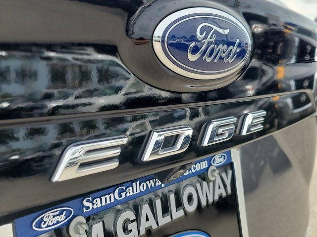Certified 2022 Ford Edge Titanium AWD/4WD image 11