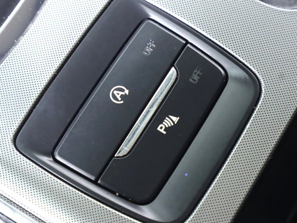 Used 2022 Ford Edge Titanium image 25