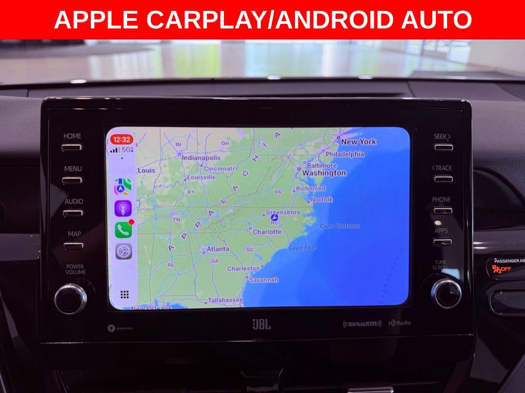 Used 2022 Toyota Camry XSE w/ Navigation Package FWD image 12