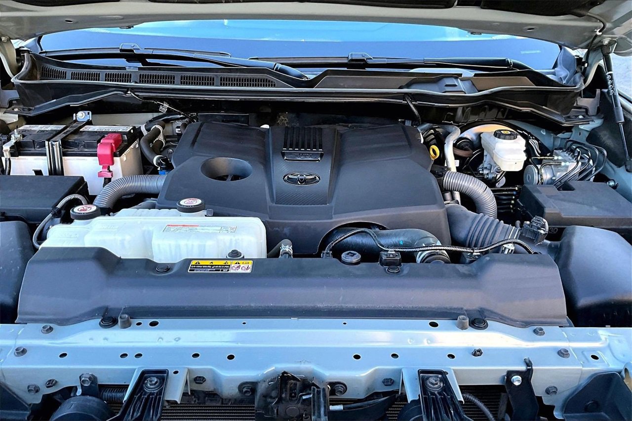 Used 2024 Toyota Tundra SR5 image 33