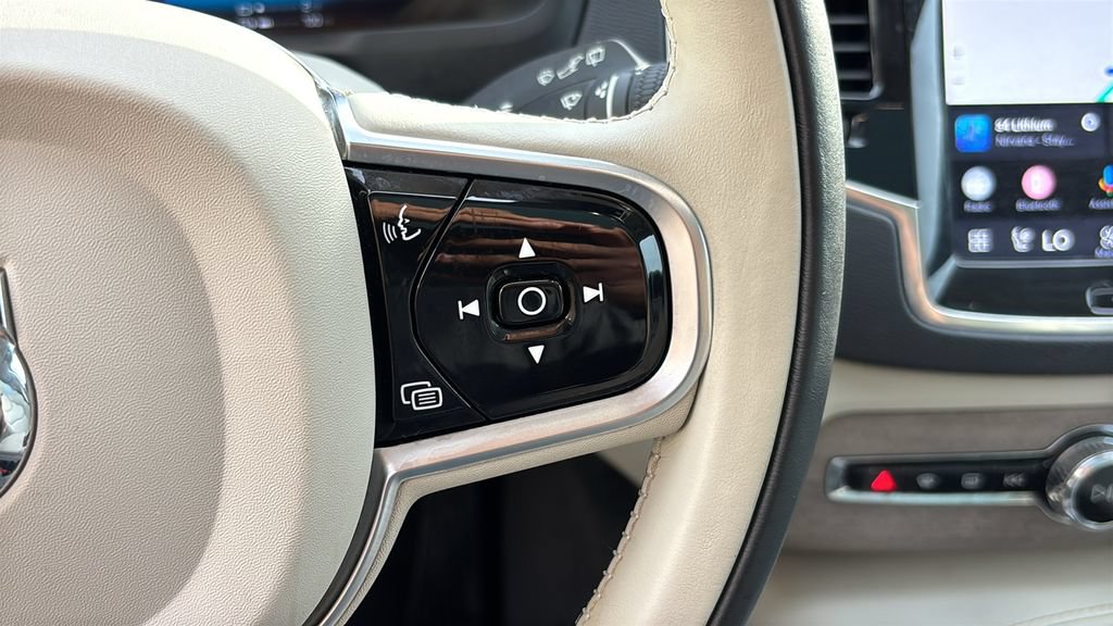 Certified 2023 Volvo XC90 T8 Plus w/ Protection Package Premier AWD/4WD image 17