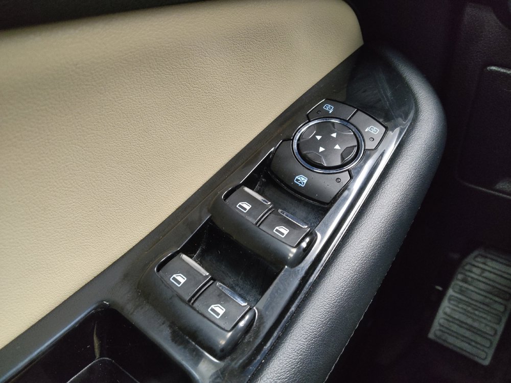 Used 2018 Ford Edge SEL w/ Equipment Group 201A FWD image 27