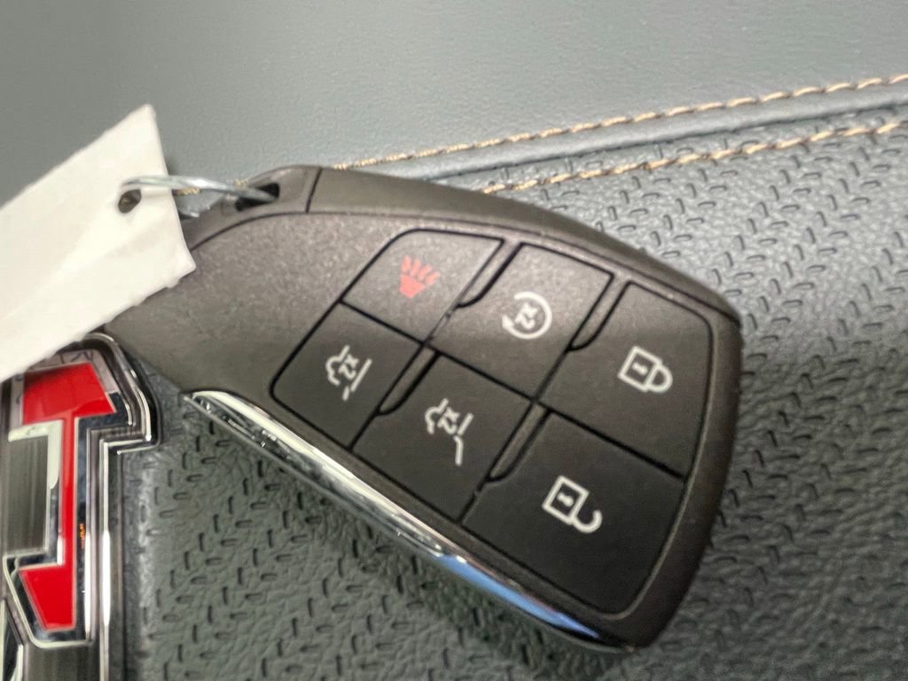 New 2026 GMC Yukon XL AT4 image 37