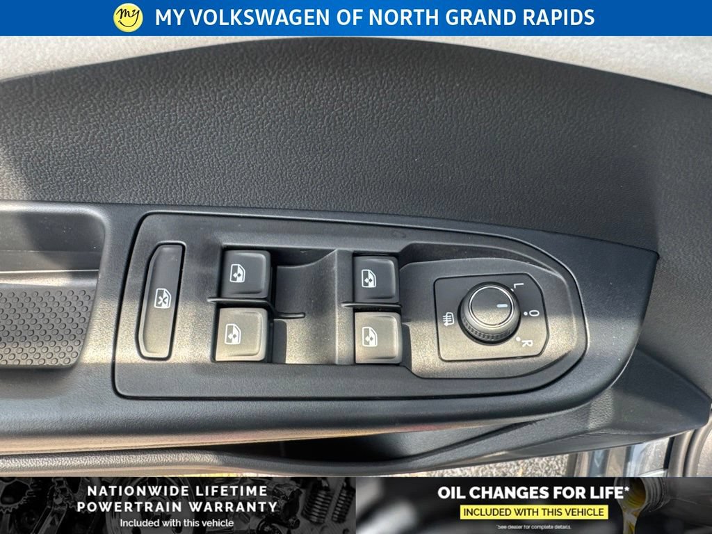 New 2026 Volkswagen Taos SE AWD/4WD image 11