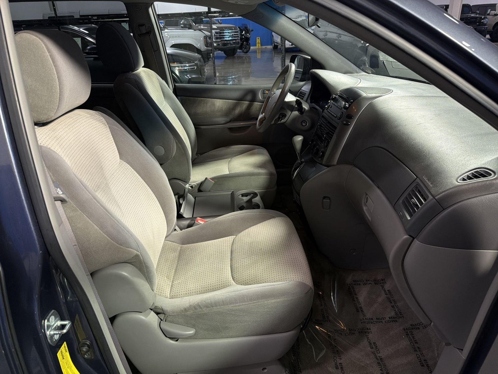 Used 2009 Toyota Sienna LE FWD image 17