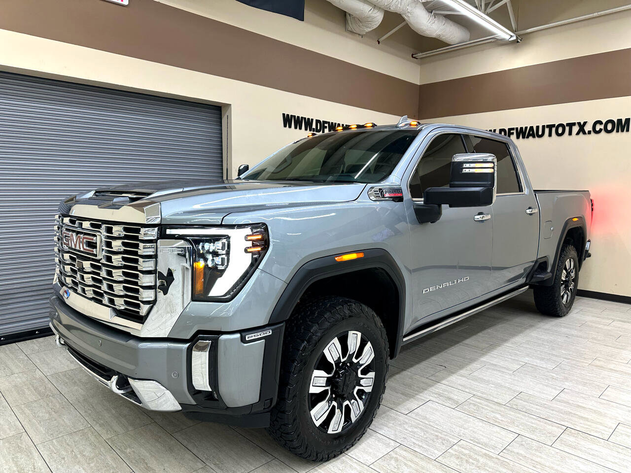 Used 2024 GMC Sierra 2500 Denali w/ Denali Reserve Package image 2