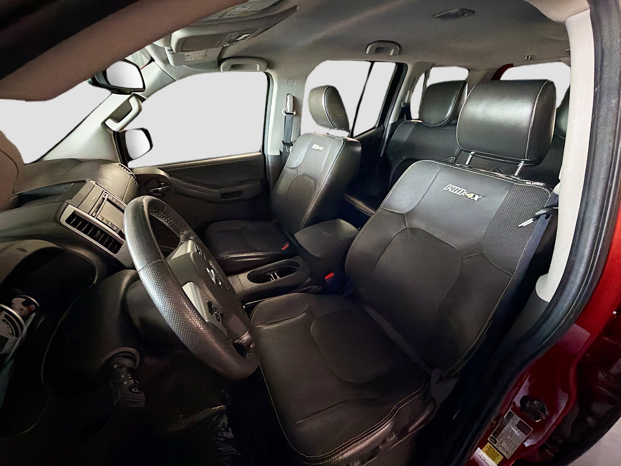 Used 2014 Nissan Xterra PRO-4X w/ Pro-4x Leather Package AWD/4WD image 13