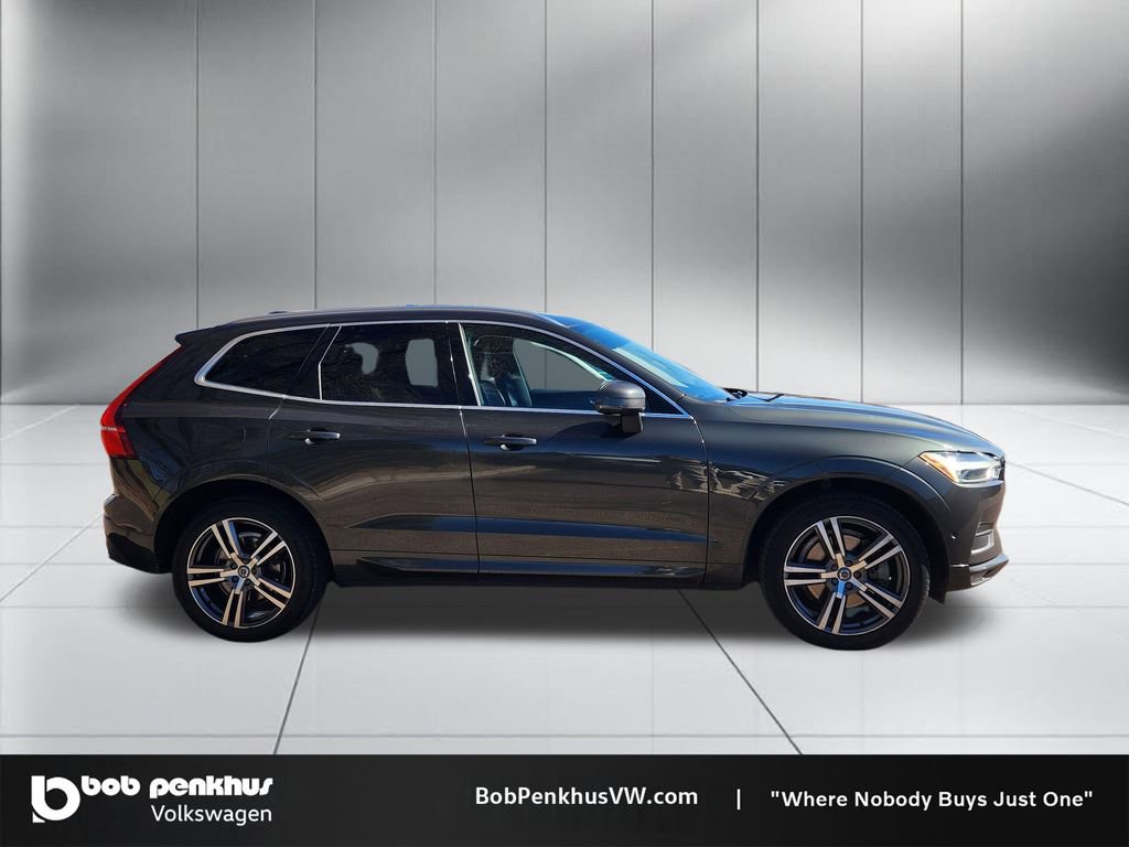Used 2019 Volvo XC60 T6 Momentum w/ Advanced Package image 24