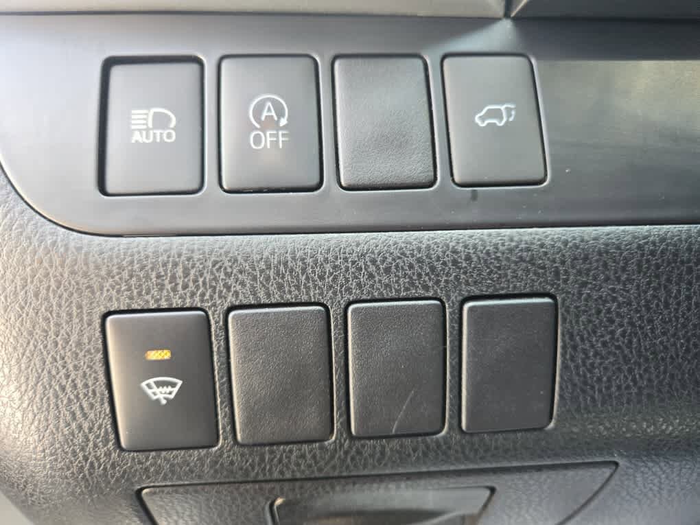 Used 2019 Toyota Highlander XLE AWD/4WD image 24