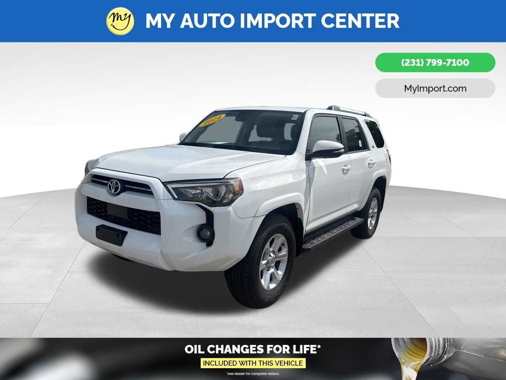 Used 2024 Toyota 4Runner SR5 Premium AWD/4WD image 3