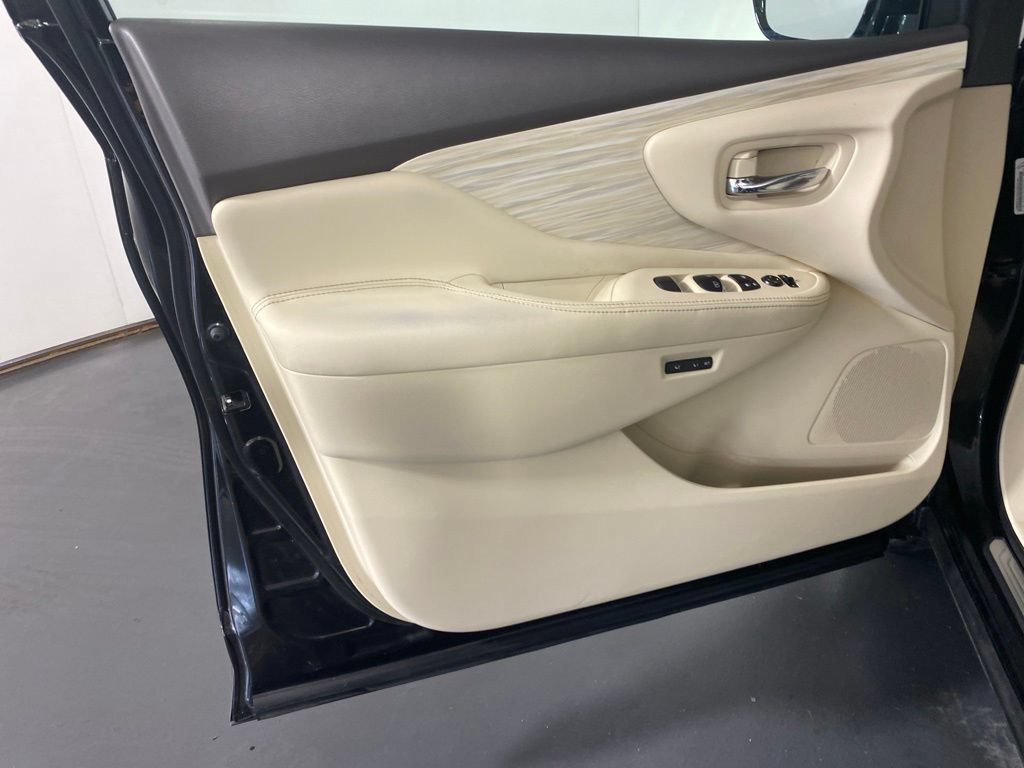 Used 2015 Nissan Murano Platinum w/ Platinum Technology Package AWD/4WD image 24