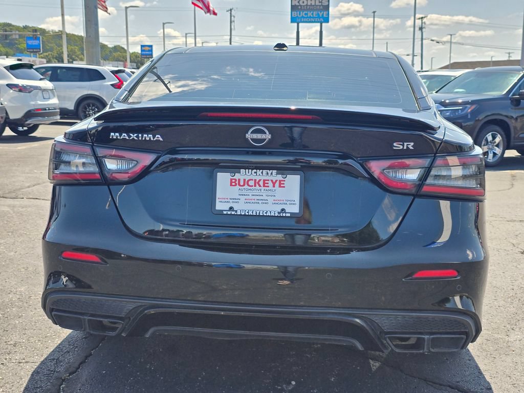 Used 2023 Nissan Maxima SR w/ Sport Mat Group FWD image 8