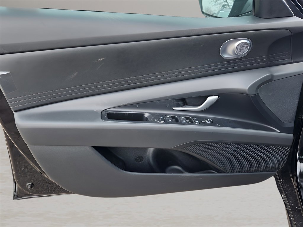 New 2026 Hyundai Elantra Blue image 12