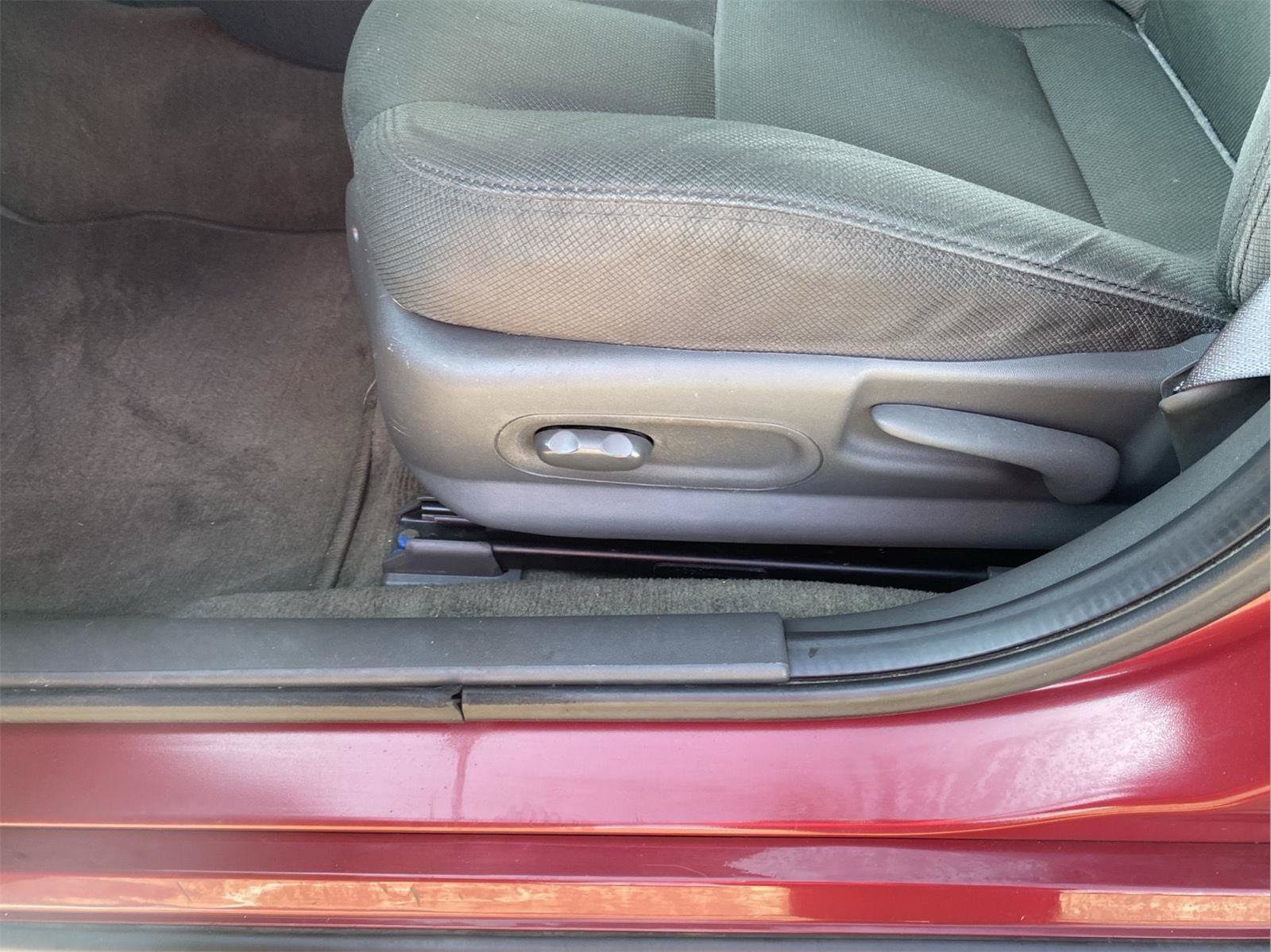 Used 2004 Pontiac Grand Prix GT2 FWD image 29