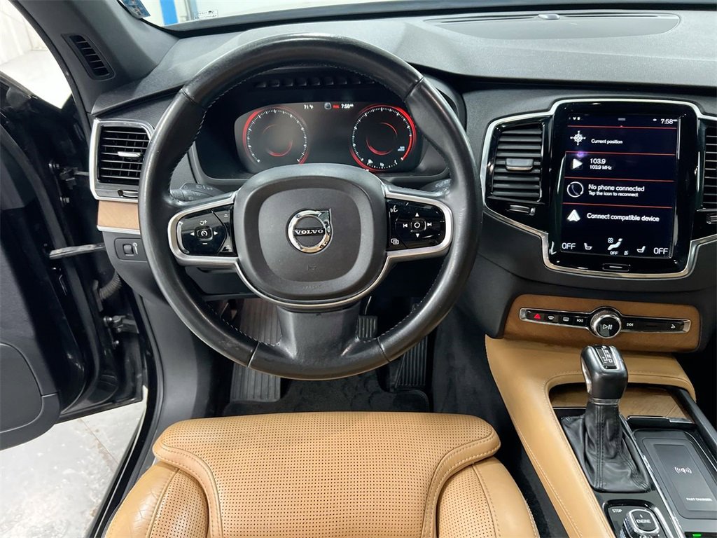 Used 2017 Volvo XC90 T6 Inscription w/ Vision Package image 20