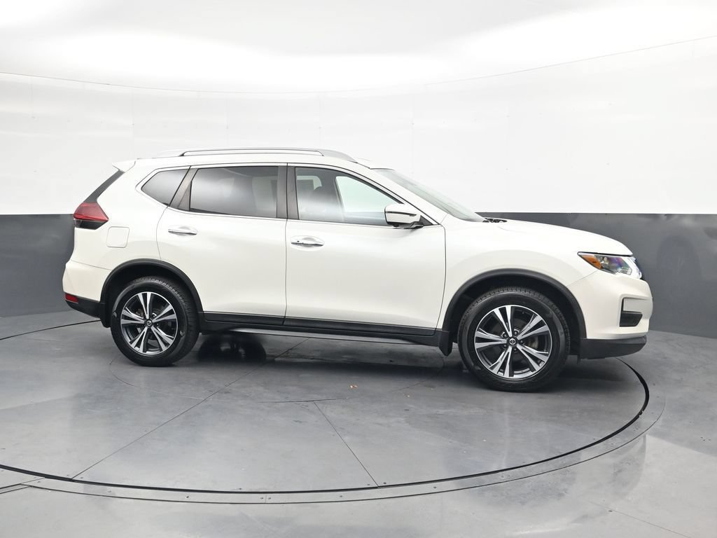 Used 2020 Nissan Rogue SV w/ Premium Package AWD/4WD image 4