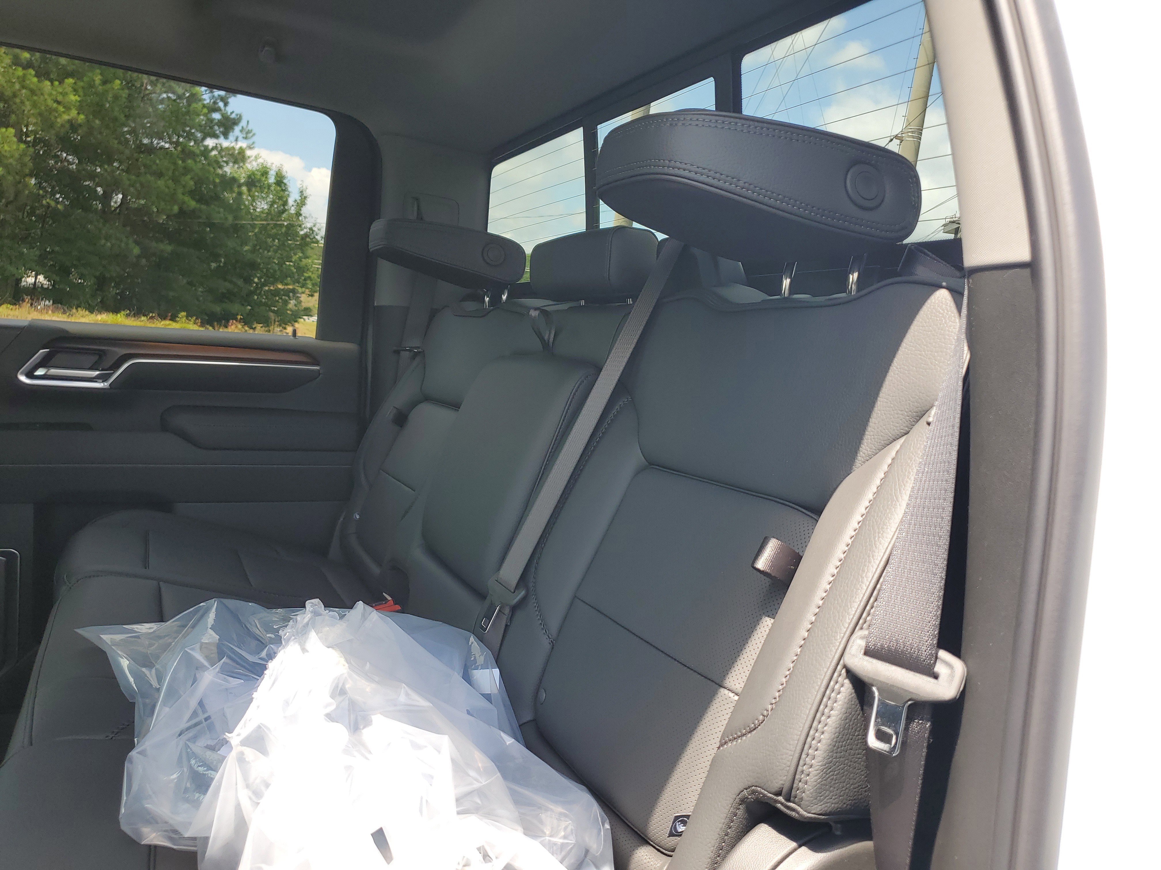 New 2025 GMC Sierra 2500 Denali image 12