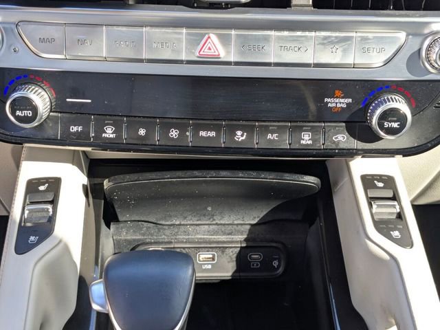 Used 2024 Kia Telluride SX w/ Towing Package image 13