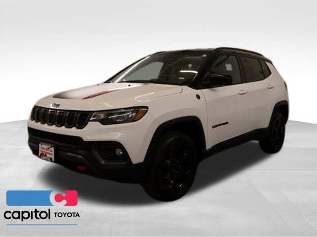 Used 2023 Jeep Compass Trailhawk AWD/4WD image 5