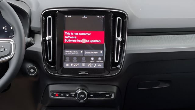 New 2026 Volvo XC40 B5 Plus w/ Protection Package Premier AWD/4WD image 7
