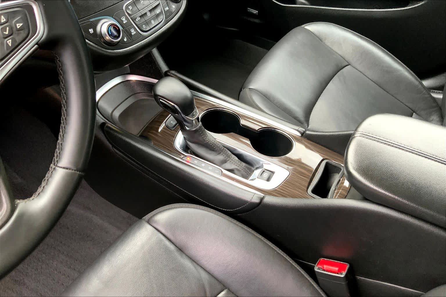 Used 2024 Chevrolet Malibu LT FWD image 17