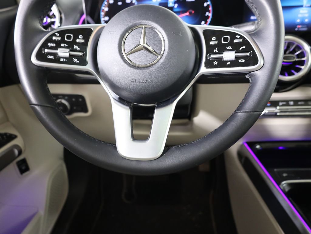 Used 2023 Mercedes-Benz GLB 250 image 46