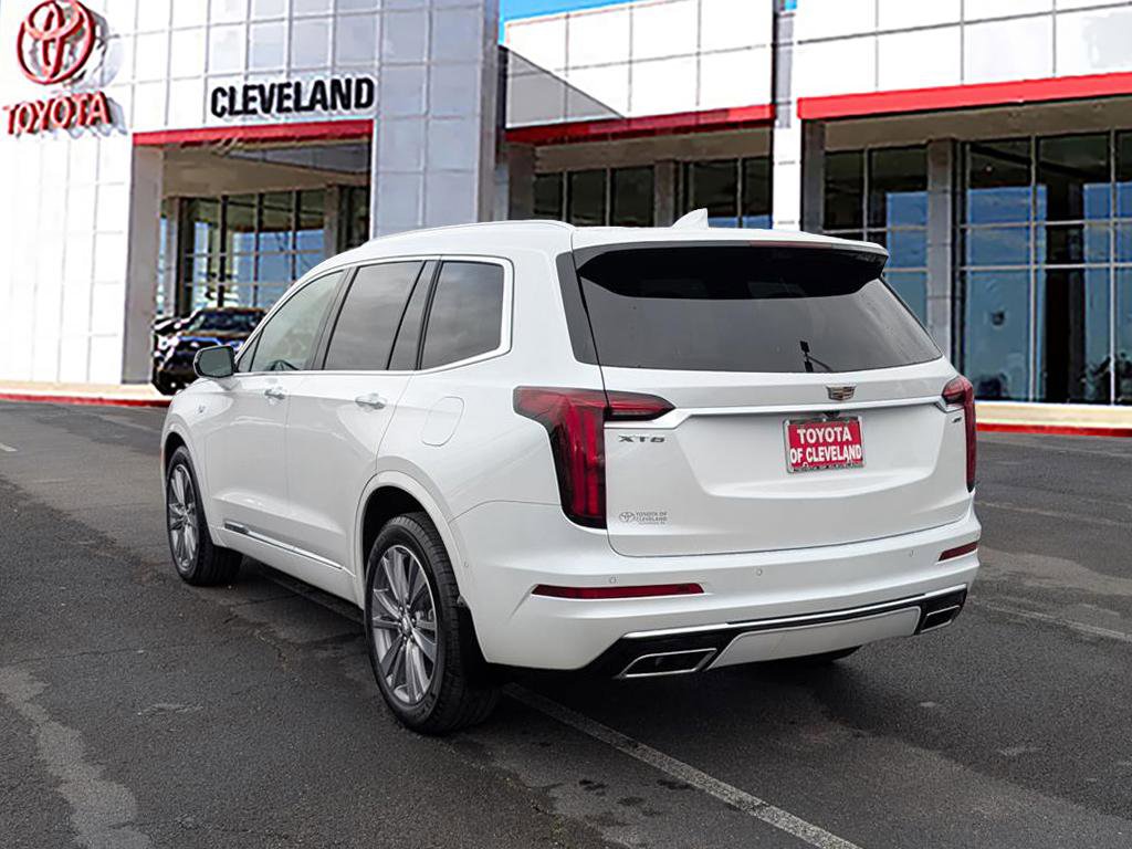 Used 2024 Cadillac XT6 Premium Luxury w/ Technology Package image 5
