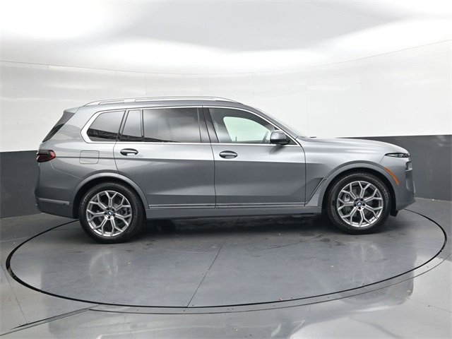 New 2026 BMW X7 xDrive40i image 3