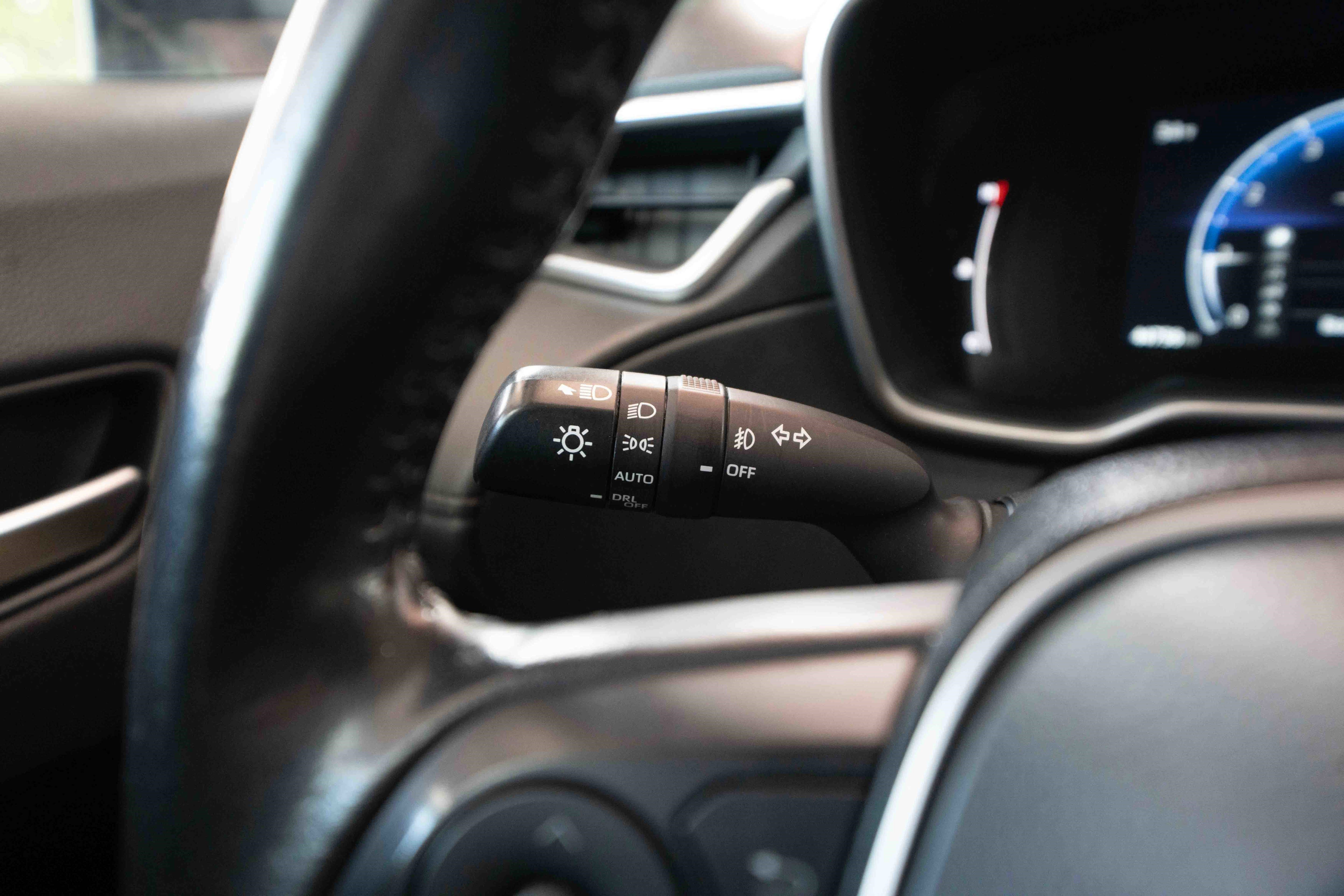 Used 2023 Toyota Corolla Cross XLE image 13