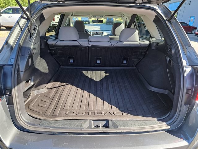 Used 2018 Subaru Outback 2.5i Premium AWD/4WD image 16