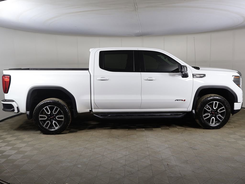 Used 2024 GMC Sierra 1500 AT4 w/ Technology Package AWD/4WD image 19