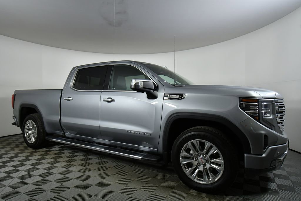 Used 2025 GMC Sierra 1500 Denali w/ Technology Package AWD/4WD image 9