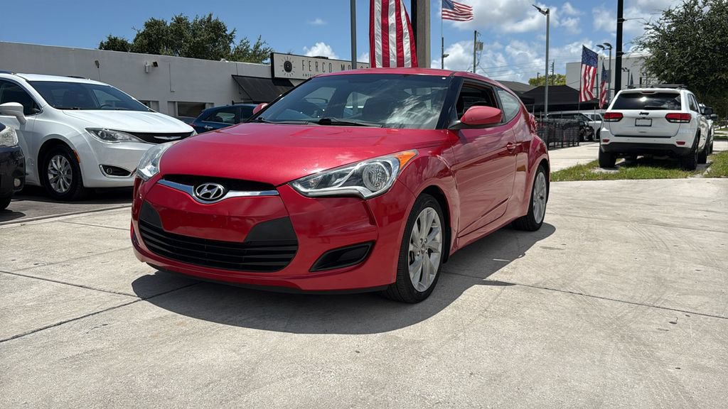 Used 2016 Hyundai Veloster FWD image 9