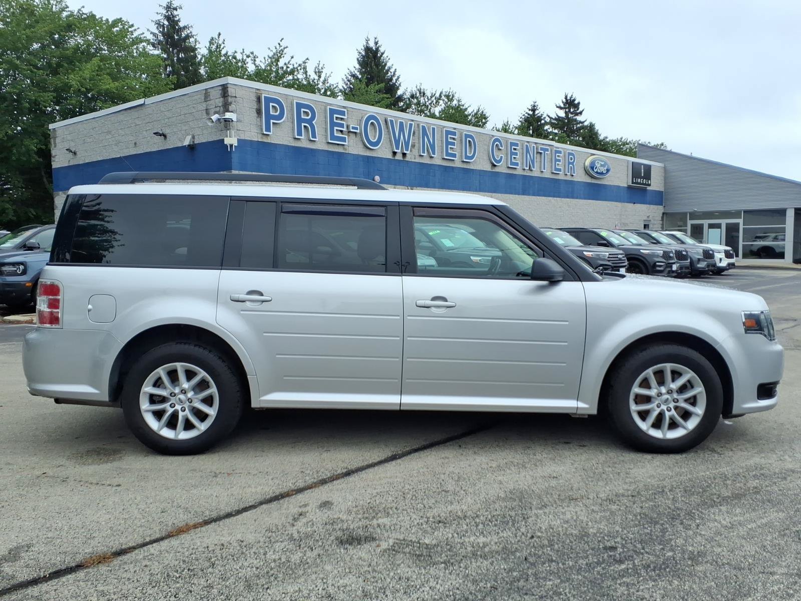 Used 2015 Ford Flex SE FWD image 2