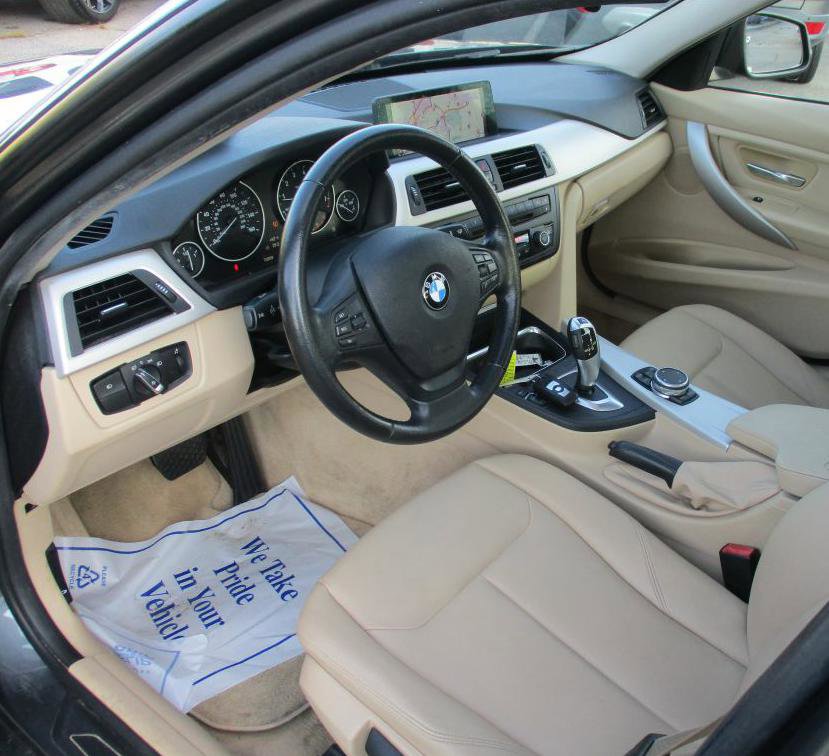 Used 2015 BMW 320i I image 13