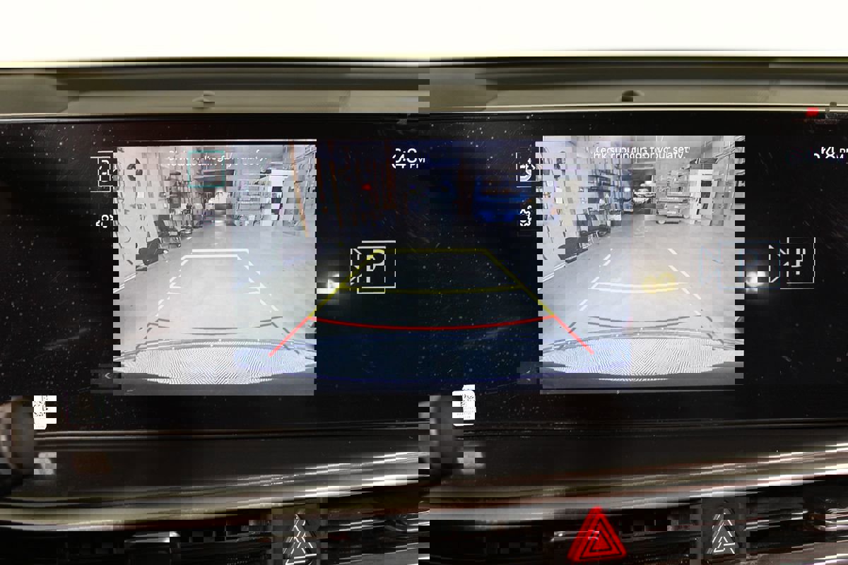 Used 2024 Kia Sorento LX image 15