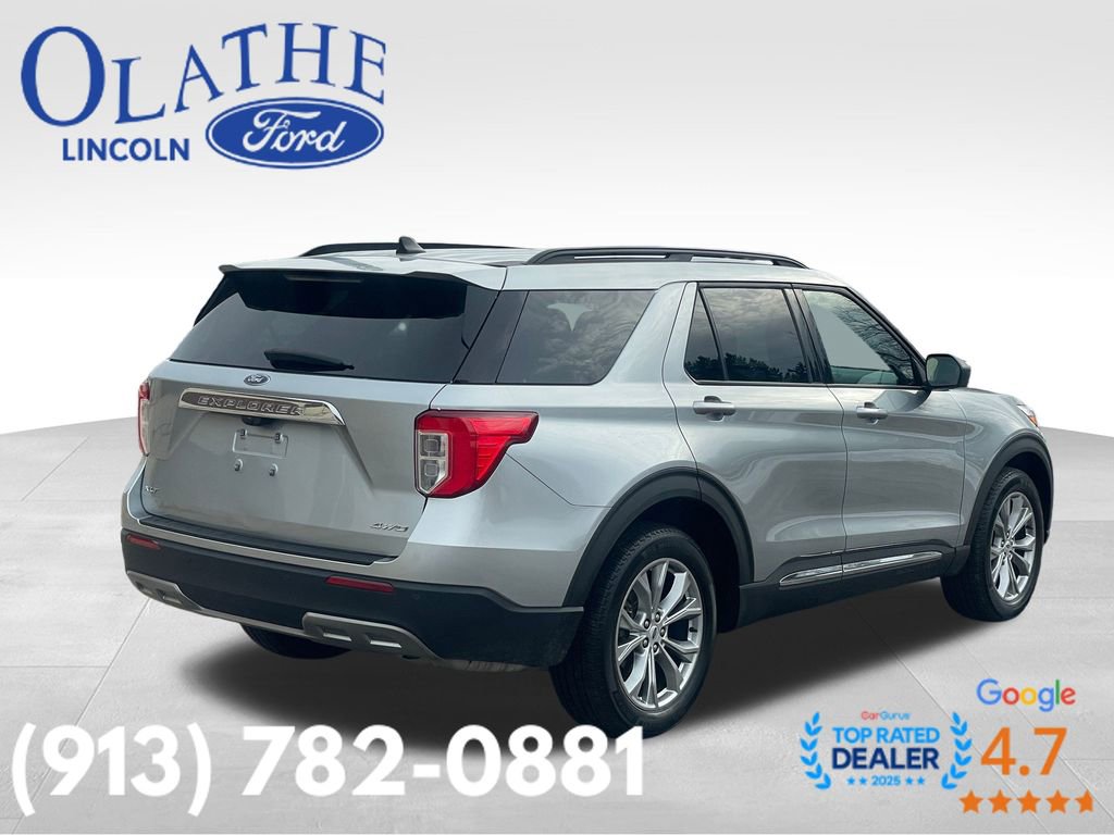 Used 2023 Ford Explorer XLT w/ Equipment Group 202A image 7