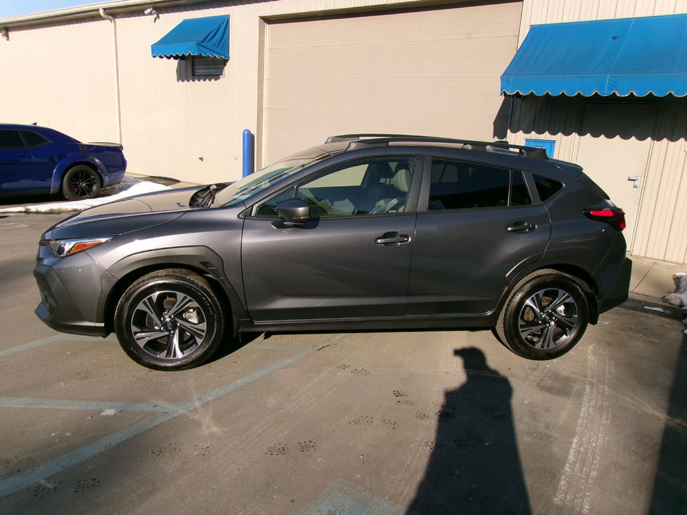 Used 2024 Subaru Crosstrek 2.0i Premium AWD/4WD image 3