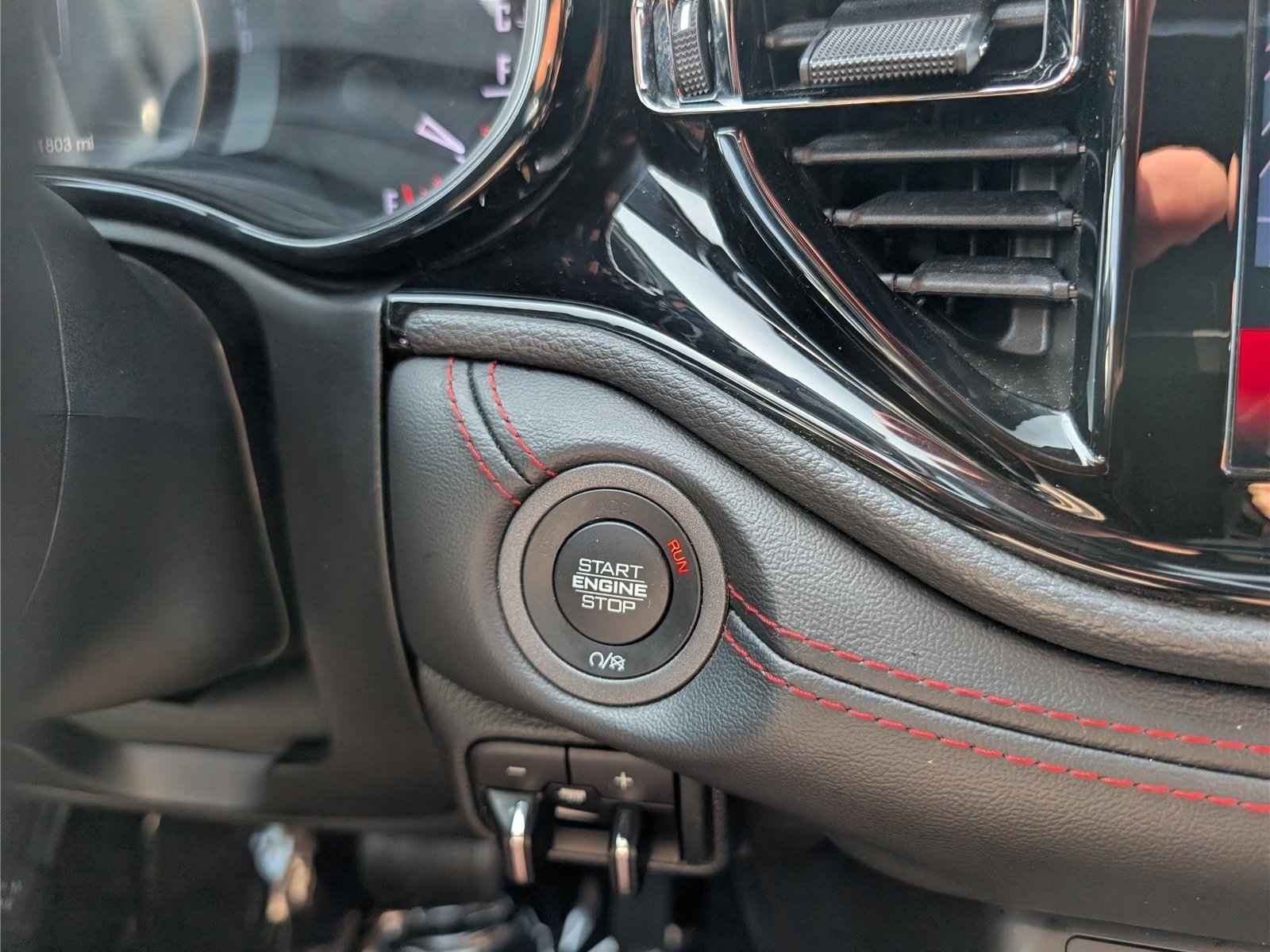 Used 2024 Dodge Durango GT AWD/4WD image 27
