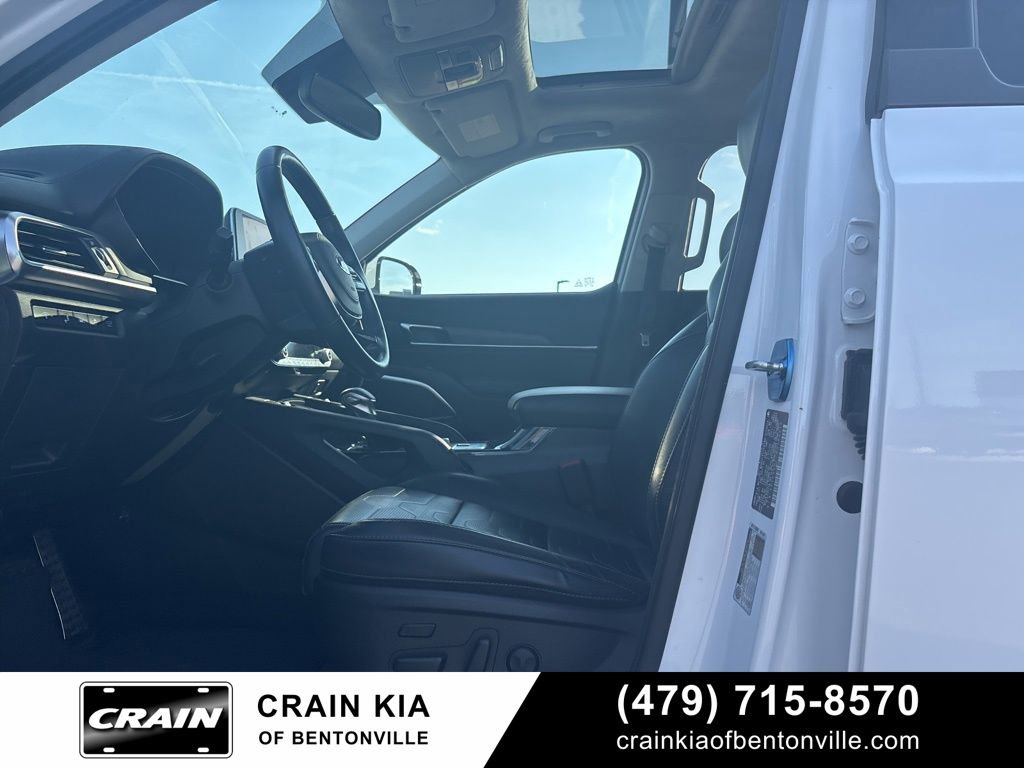 Used 2021 Kia Telluride SX w/ SX Prestige Package image 4