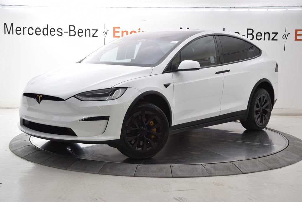 Used 2022 Tesla Model X image 2
