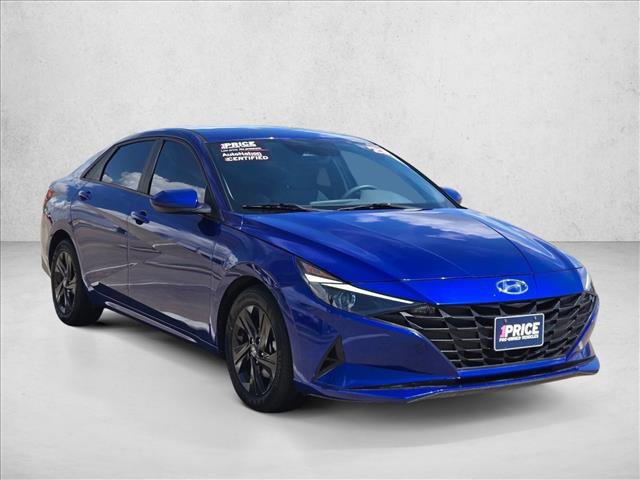 Used 2023 Hyundai Elantra SEL w/ Preferred Accessory Package FWD image 3