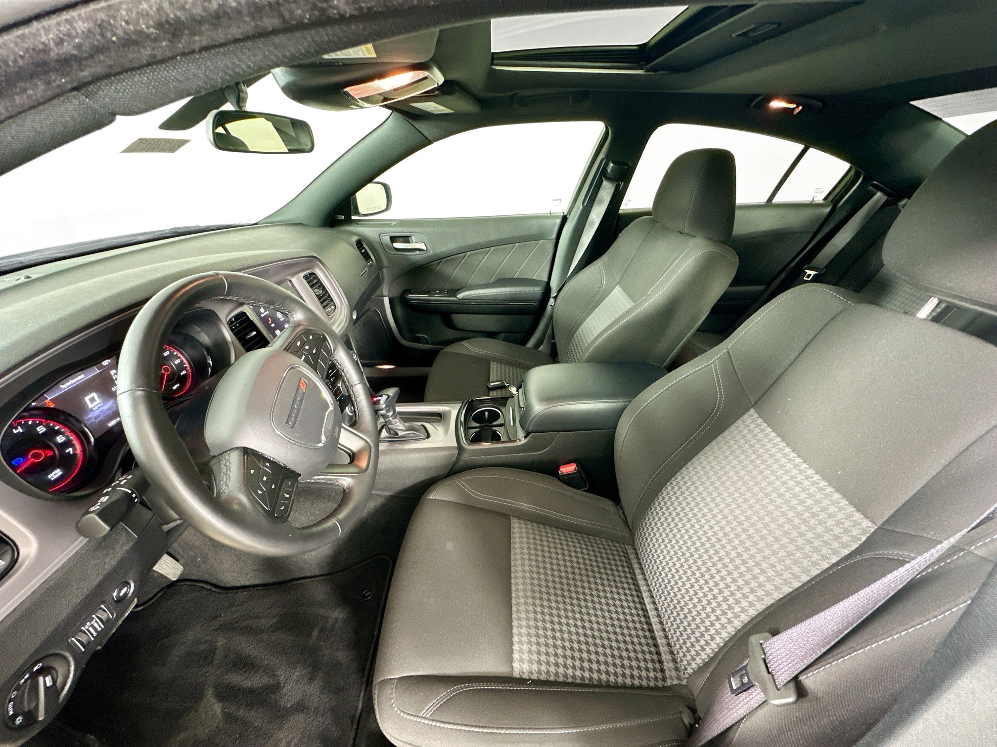 Used 2023 Dodge Charger SXT w/ Blacktop Package image 26