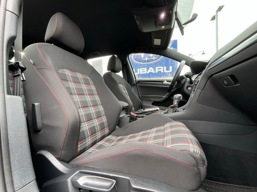 Used 2015 Volkswagen GTI S image 11