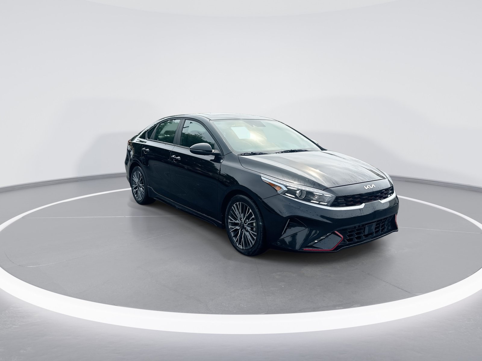 Used 2023 Kia Forte GT-Line w/ GT-Line Premium Package FWD image 2