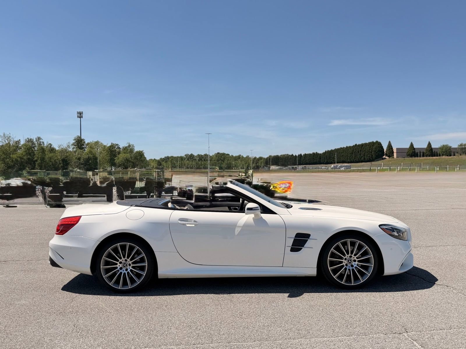 Used 2017 Mercedes-Benz SL 450 image 7