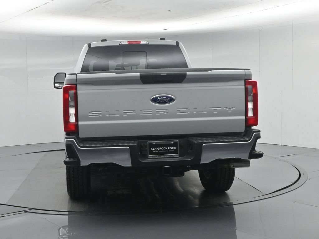 New 2026 Ford F250 XLT w/ FX4 Off-Road Package AWD/4WD image 27